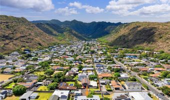 6085 Manukapu Pl, Honolulu, HI 96821