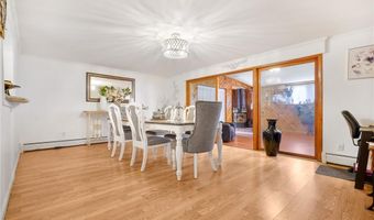 1 Pinehurst Rd, East Providence, RI 02915