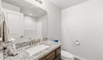 860 1ST St SE, Bandon, OR 97411