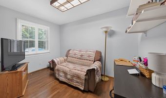 39 Green Hill Ln, Cheshire, CT 06410