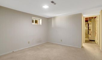 4810 29TH St S #A2, Arlington, VA 22206