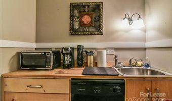 543 College St, Asheville, NC 28801