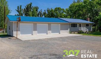 153 E 1st St N, Cowley, WY 82420