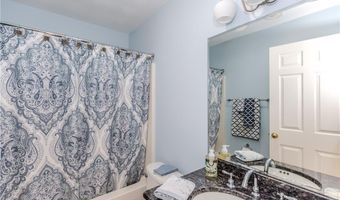 3 Sweet Corn Dr, Cranston, RI 02921