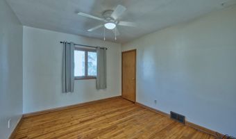101 N Fayal Ave, Eveleth, MN 55734
