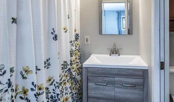 7675 142nd St W 314C, Apple Valley, MN 55124
