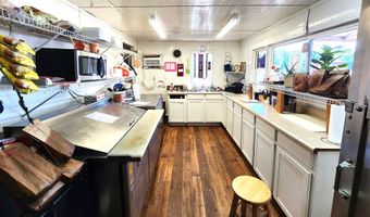68 Front St, Big Sandy, TN 38221