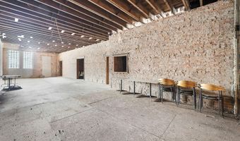 941 W Broad St, Columbus, OH 43222