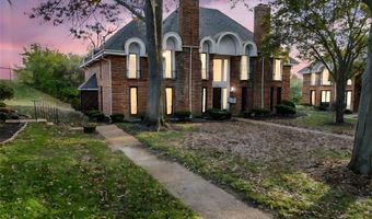 916 Claytonbrook Dr 1, Ballwin, MO 63011