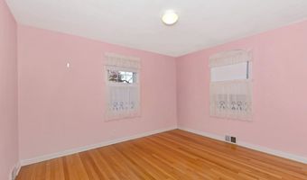 12 Greenfield Dr, Ansonia, CT 06401