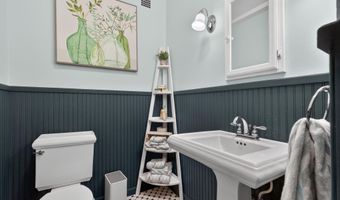795 AVENUE C 202, Bayonne, NJ 07002