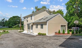 129 Simmonsville Ave, Johnston, RI 02919