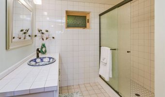 19 Gresham St, Ashland, OR 97520