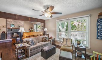 911 Mesa Verde Pl, Ames, IA 50014