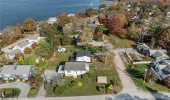 5 Port Ave, Jamestown, RI 02835