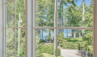 11 Clark Island Rd, Amherst, NH 03031
