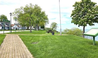 1857 Walnut Dr, Ashtabula, OH 44004