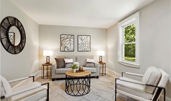 40 Lima St, Warwick, RI 02889