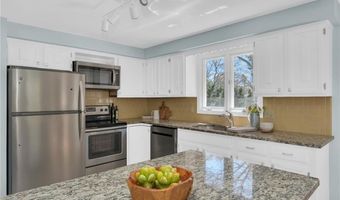 6 Acre Ave, Barrington, RI 02806