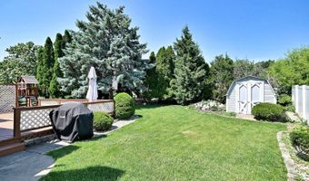1350 W Barnwall Dr, Addison, IL 60101