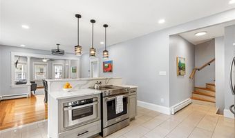70 Tucker Ave, Cranston, RI 02905