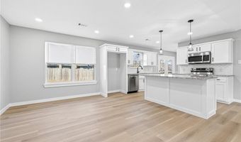 2300 Pine Ln, Barling, AR 72923