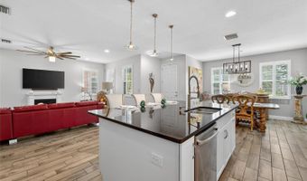 623 WINTERSIDE Dr, Apollo Beach, FL 33572