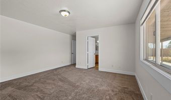22225 Standing Rock Ave, Apple Valley, CA 92307