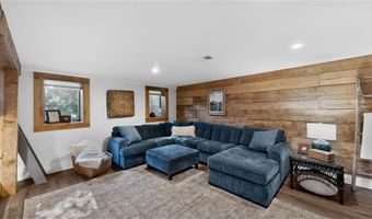 1914 12th Ave NE, Austin, MN 55912