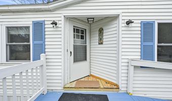 32 Sparrow Dr, Augusta, ME 04330