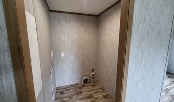 12 Teri Ln, Amwell, PA 15301