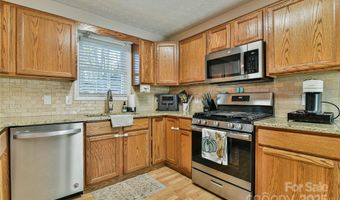 35 Bran Rick Ln, Arden, NC 28704