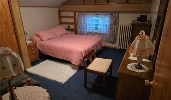 86 S MAIN St, Albion, PA 16401