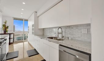 19355 Turnberry Way 26E, Aventura, FL 33180