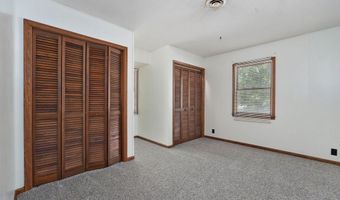 612 E Glendale St, Aurora, MO 65605