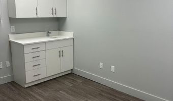 5920 YELLOWSTONE Rd 4, Cheyenne, WY 82009