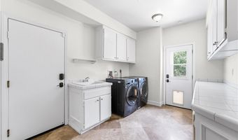 2477 Saffron Gln, Escondido, CA 92029