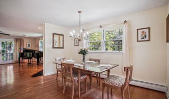 3818 N RIDGEVIEW Rd, Arlington, VA 22207