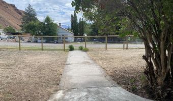 200 N 2nd St, Challis, ID 83226