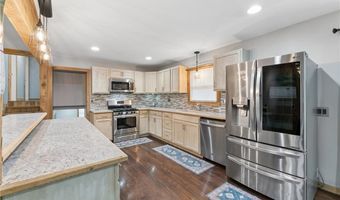 104 W Oak St, Archie, MO 64725