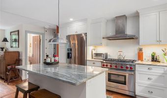 22 Brayton Rd, Smithfield, RI 02917