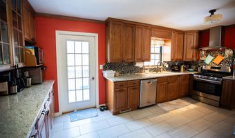 7902 Bittersweet Ct, Athens, OH 45701