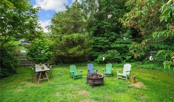671 County Rd, Barrington, RI 02806