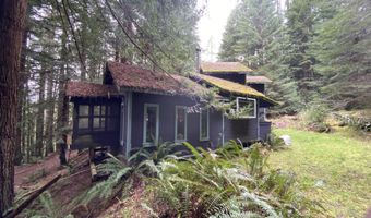 134 Nature Ln, Arcata, CA 95521
