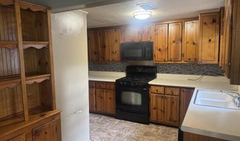 95 Webb St, Bells, TN 38006