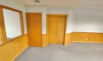 395 W Avon Rd, Avon, CT 06001