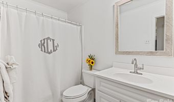 5 Hillcrest Rd E, Asheville, NC 28804