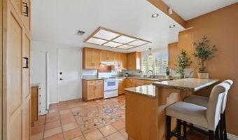 2826 Calle De Malibu, Escondido, CA 92029