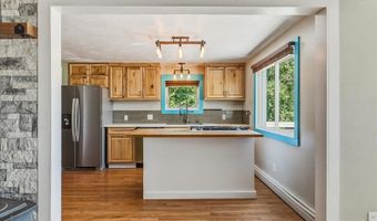 618 E 7TH St, Cheyenne, WY 82007