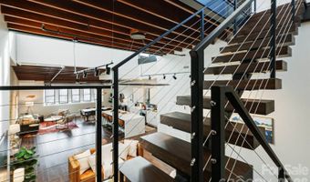 122 College St #301, Asheville, NC 28801
